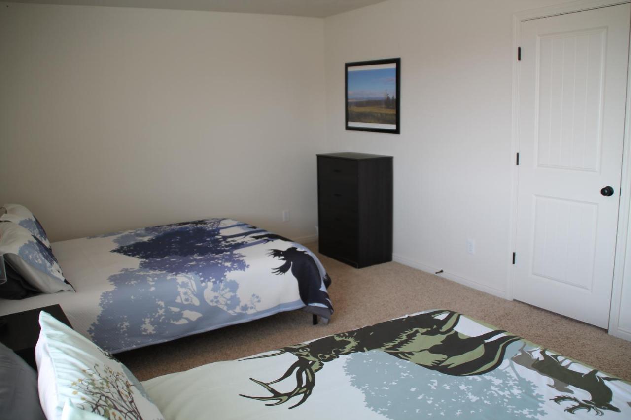 3 Queen Beds, 1 Twin Bed, 2 Rooms, 1 And A Half Bath, Self Check-In, Flexcation Equipped Idaho Falls Exterior foto
