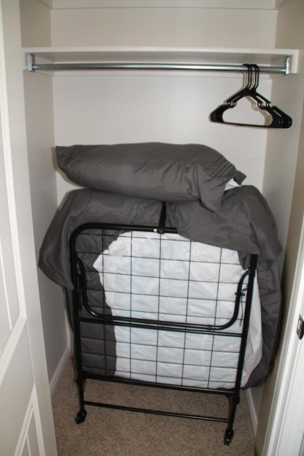 3 Queen Beds, 1 Twin Bed, 2 Rooms, 1 And A Half Bath, Self Check-In, Flexcation Equipped Idaho Falls Exterior foto